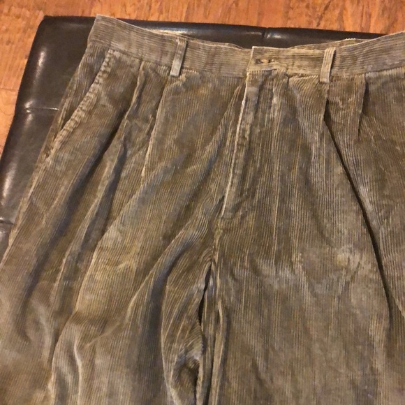 Haggar, 38/32,city casuals olive green classic corduroy -pant-great style! - Picture 4 of 8